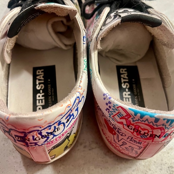 GOLDEN GOOSE Authentic Graffiti-Print Low-Top Sneakers  - In excellent condition - Picture 7 of 9